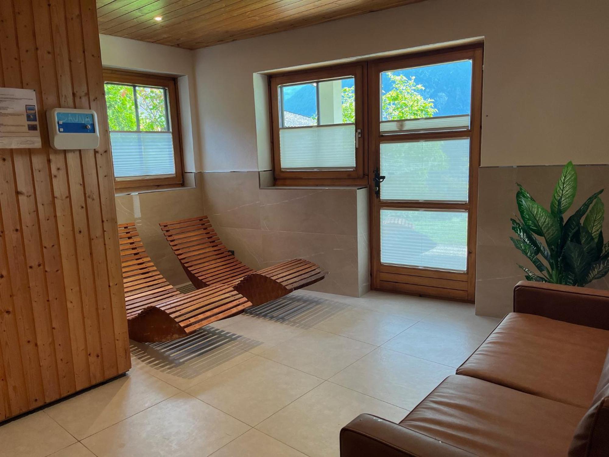 Sun Apartments - With Dolomiten Panorama Lienz Bagian luar foto