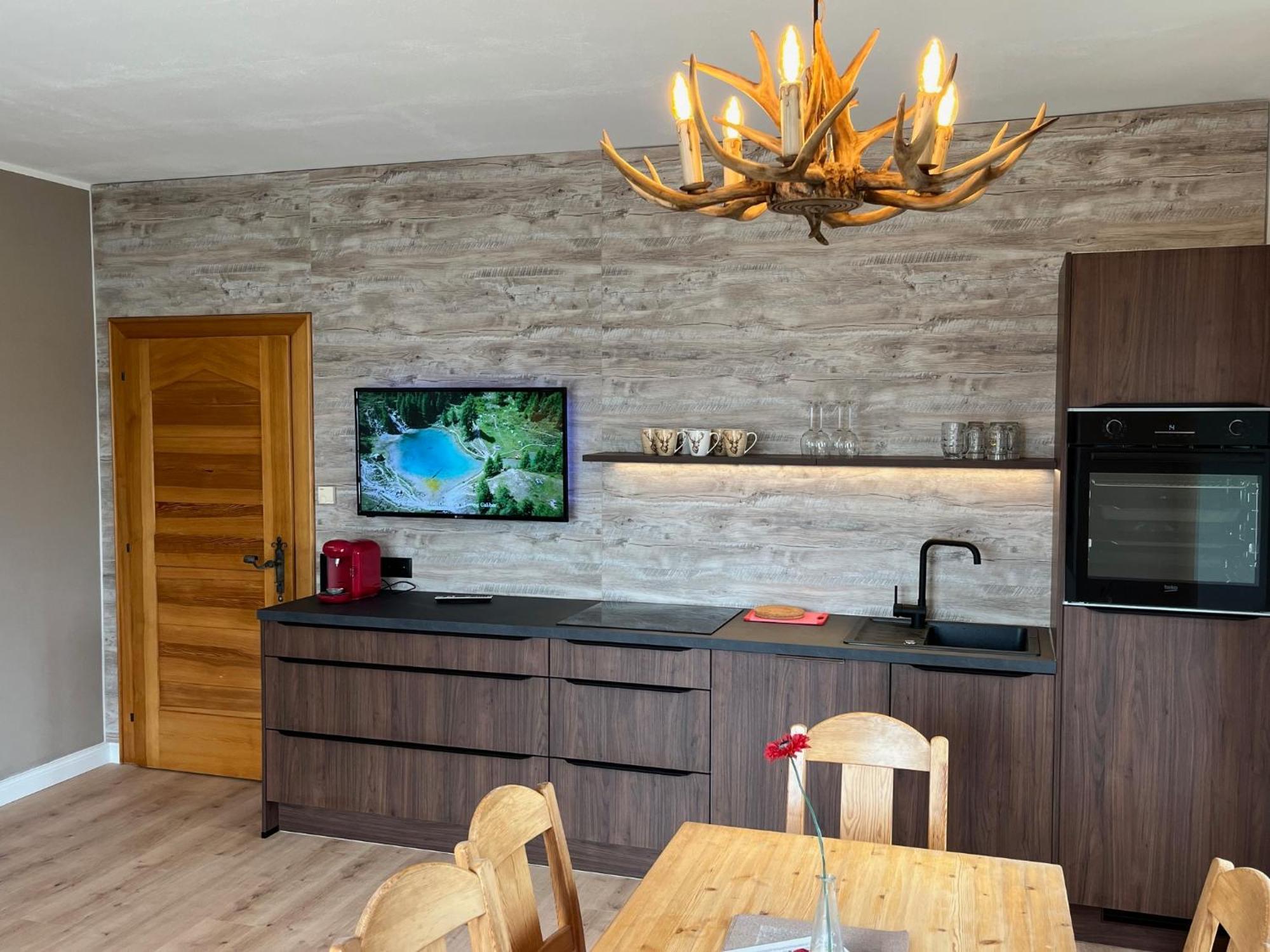 Sun Apartments - With Dolomiten Panorama Lienz Bagian luar foto